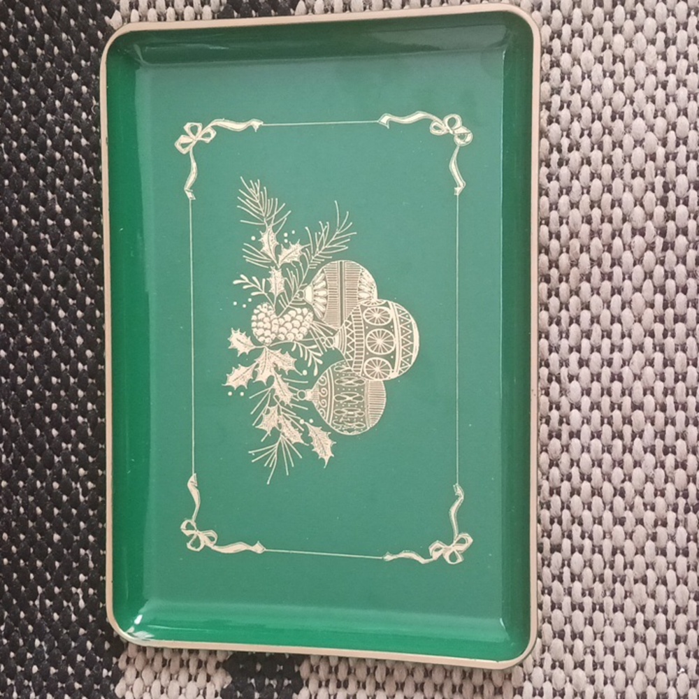 vintage Otagiri green lacquerware tray